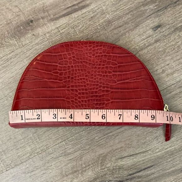 Banana Republic Red Clutch EUC - Picture 2 of 11